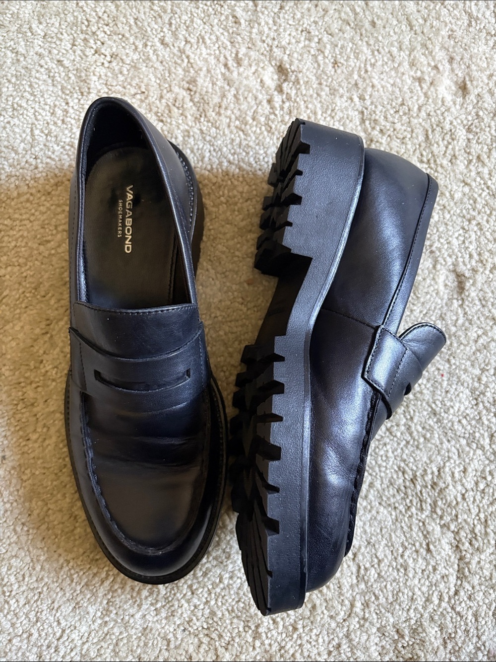 Vagabond Black Leather Lug Sole Penny Loafers/EU 39/US Size 9